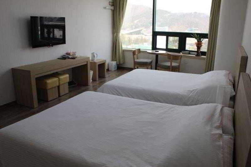 Elena Business Hotel Yeosu Eksteriør bilde